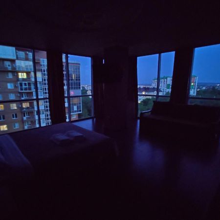 Micromegas Apartments Çernivtsi Dış mekan fotoğraf