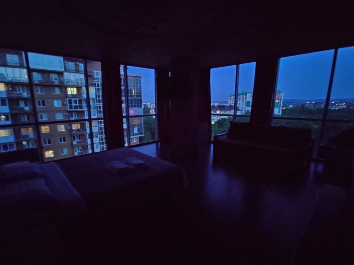 Micromegas Apartments Çernivtsi Dış mekan fotoğraf