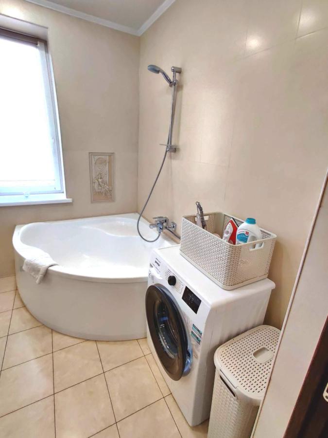 Micromegas Apartments Çernivtsi Dış mekan fotoğraf